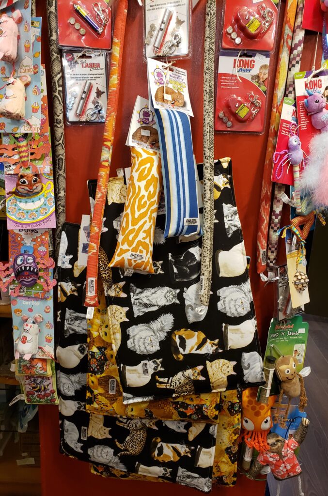 beaux produits pour chats Krazy Kitty chez Heidi et cie! 